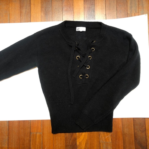 By the way. EVERLY LACE UP SWEATER SOLD OUT - Picture 5 of 8